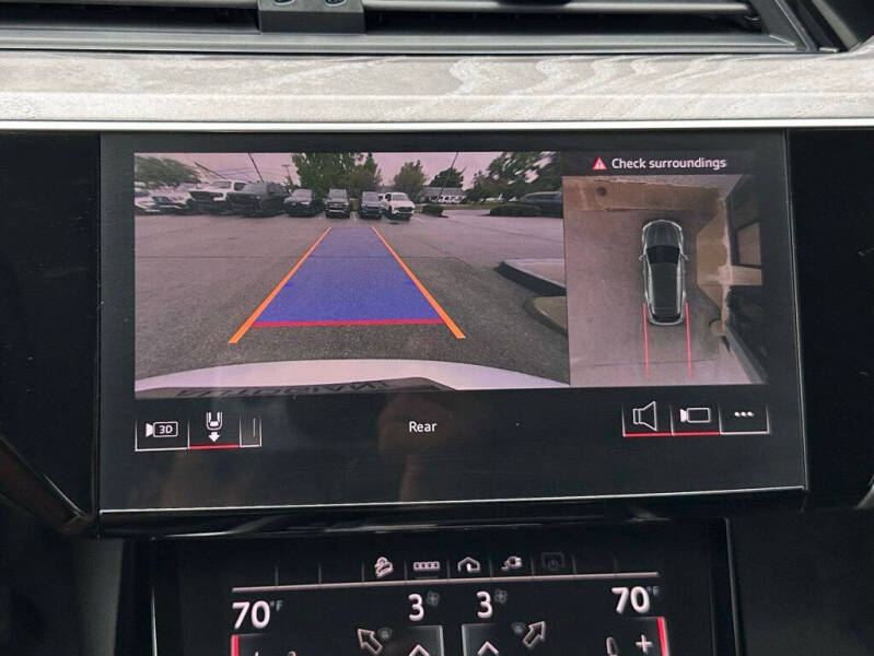 2024 Audi Q8 e-tron quattro Premium Plus