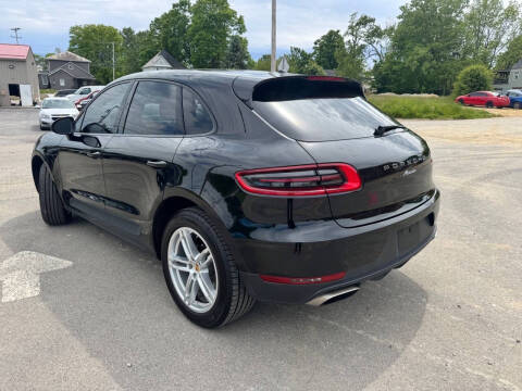 2017 Porsche Macan