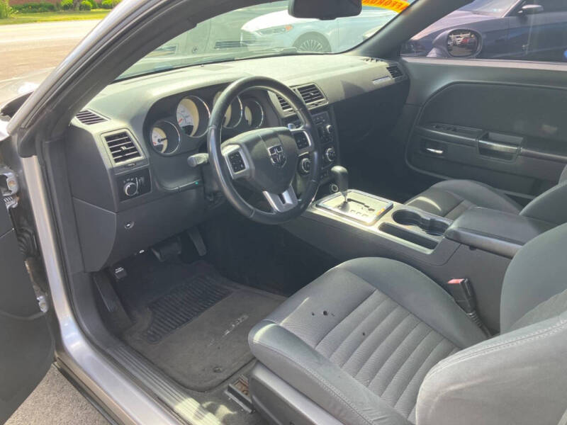 2013 Dodge Challenger SXT