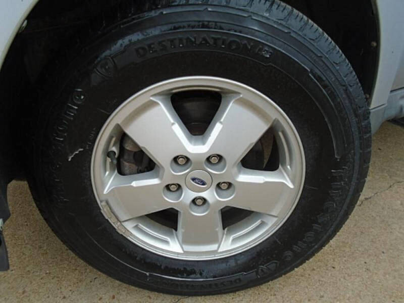 2010 Ford Escape XLS