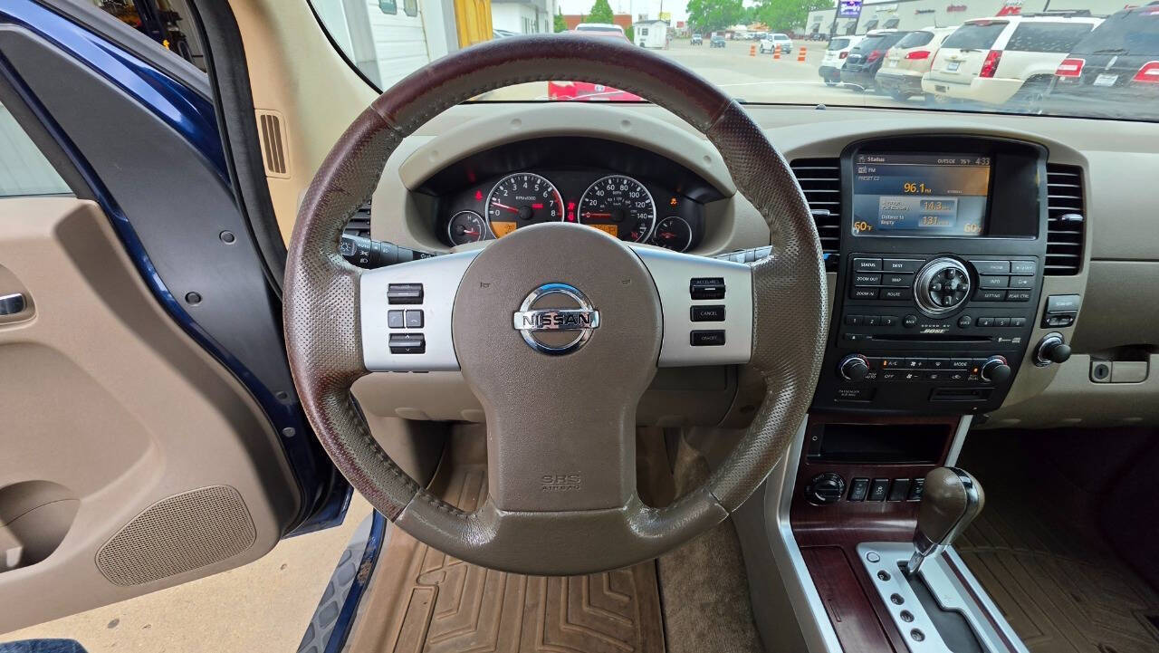 2012 Nissan Pathfinder LE 4x4 4dr SUV - Navy Blue exterior view 7