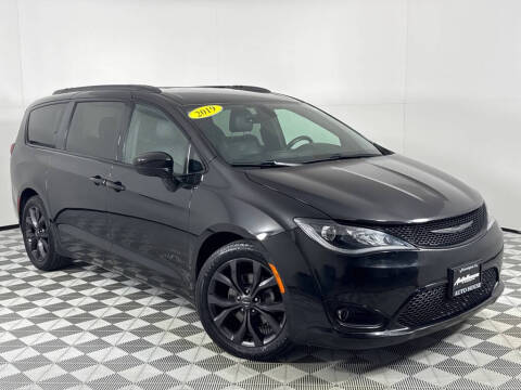 2019 Chrysler Pacifica Touring L Plus