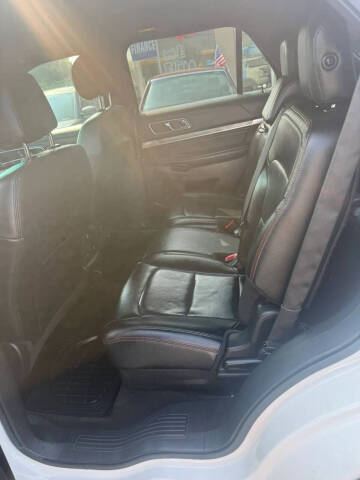 2016 Ford Explorer Sport