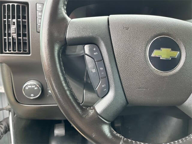 2023 Chevrolet Express 2500