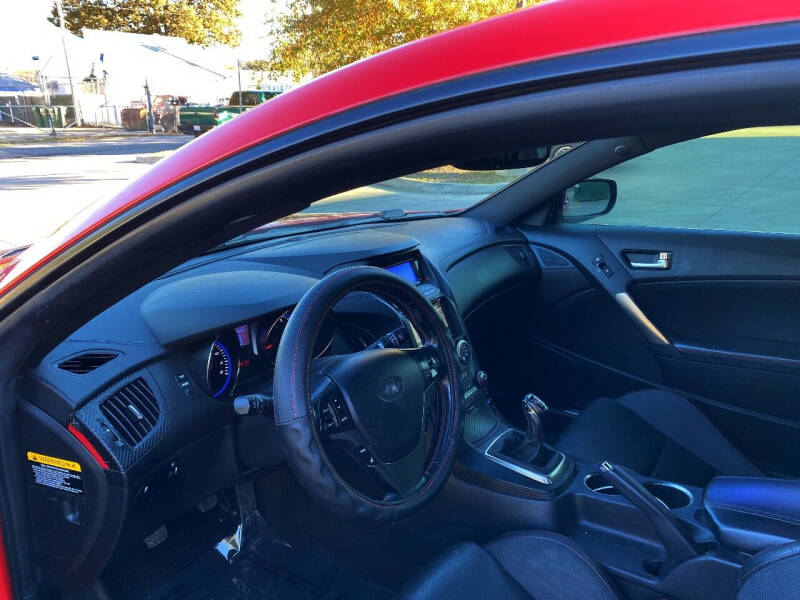 2014 Hyundai Genesis Coupe 3.8 R-Spec