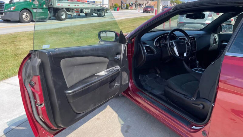 2011 Chrysler 200 Touring