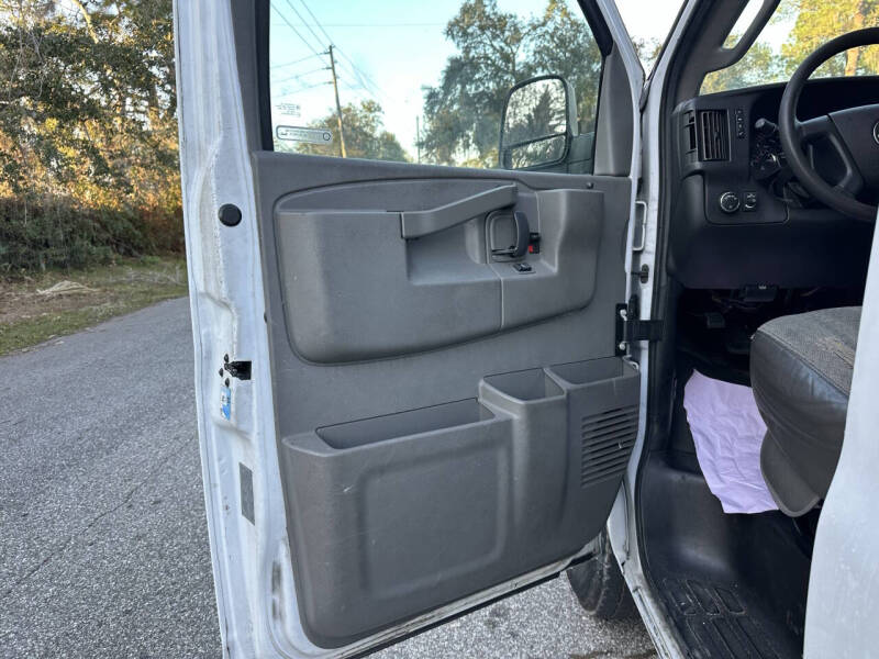 2017 Chevrolet Express 2500