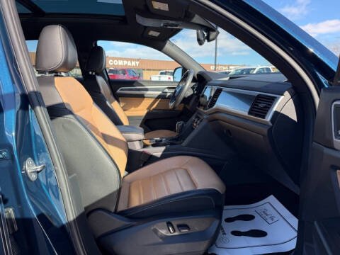 2022 Volkswagen Atlas Cross Sport V6 SEL Premium R-Line 4Motion