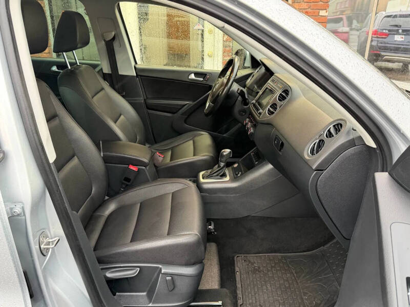 2017 Volkswagen Tiguan 2.0T Wolfsburg Edition 4Motion