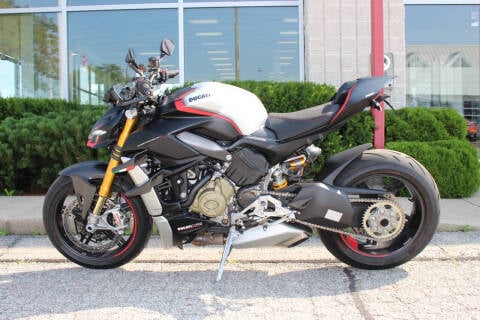 2022 Ducati StreetFighter for sale at Peninsula Motor Vehicle Group in Oakville NY