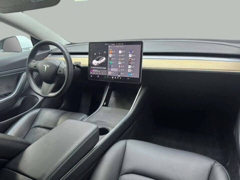 2019 Tesla Model 3 Standard Range Plus