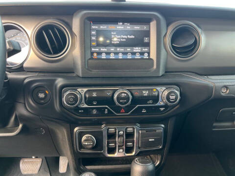 2022 Jeep Gladiator Willys