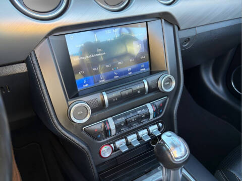 2022 Ford Mustang EcoBoost Premium