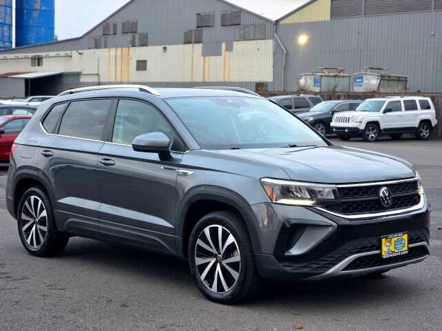2023 Volkswagen Taos SE 4Motion