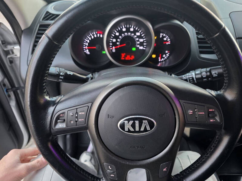 2013 Kia Soul +