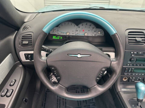 2002 Ford Thunderbird Deluxe