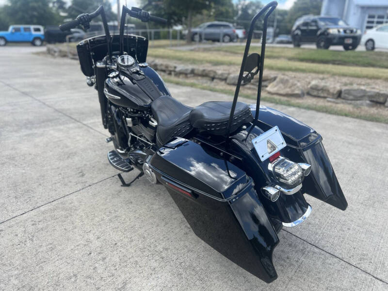2019 Harley-Davidson FLHC