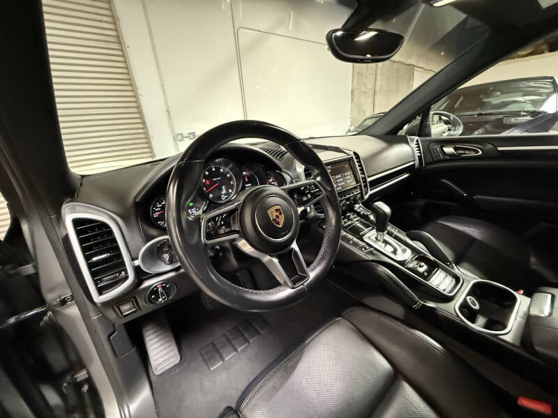 2016 Porsche Cayenne