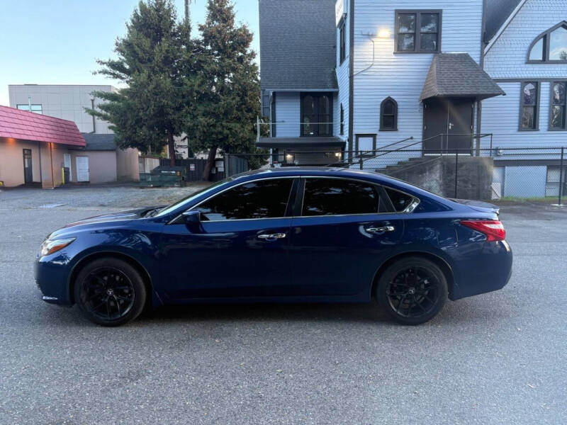 2016 Nissan Altima 2.5 SR