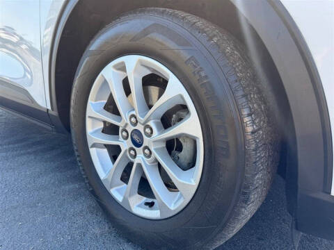 2020 Ford Escape S