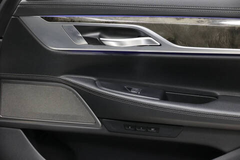 2021 BMW 7 Series 740i