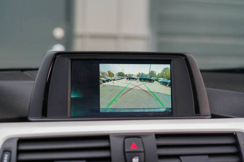 2018 BMW 3 Series 320i xDrive