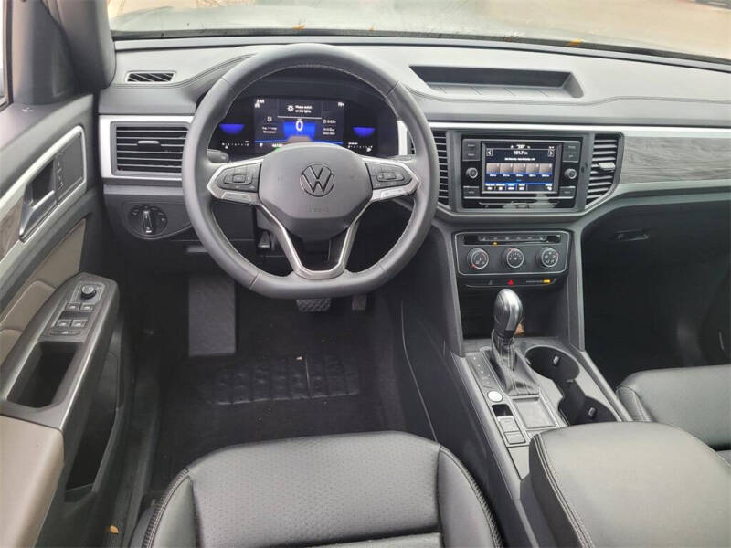 2023 Volkswagen Atlas Cross Sport SE
