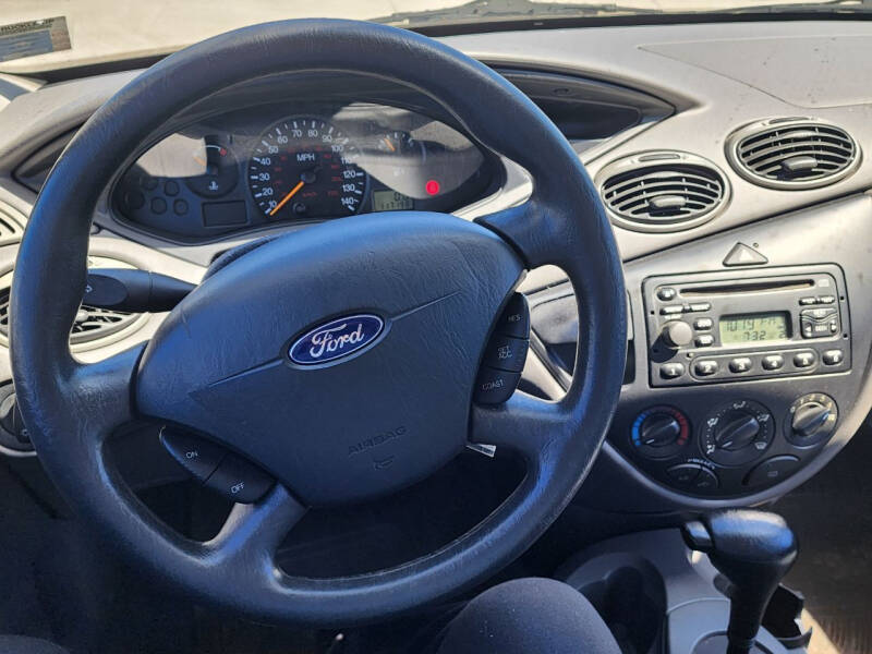 2002 Ford Focus SE photo 12