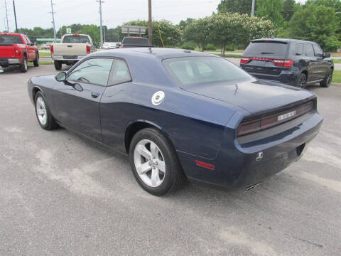 2013 Dodge Challenger SXT Plus
