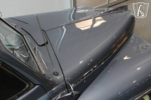 1947 Ford Super Deluxe