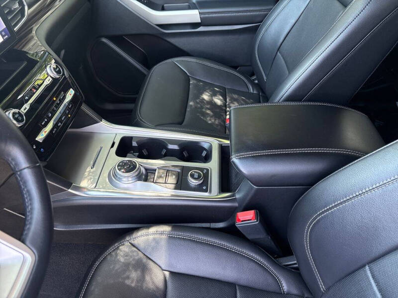 2023 Ford Explorer Hybrid Limited
