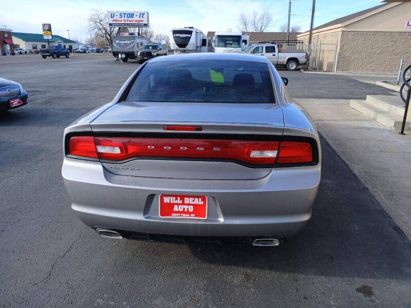 2013 Dodge Charger SE