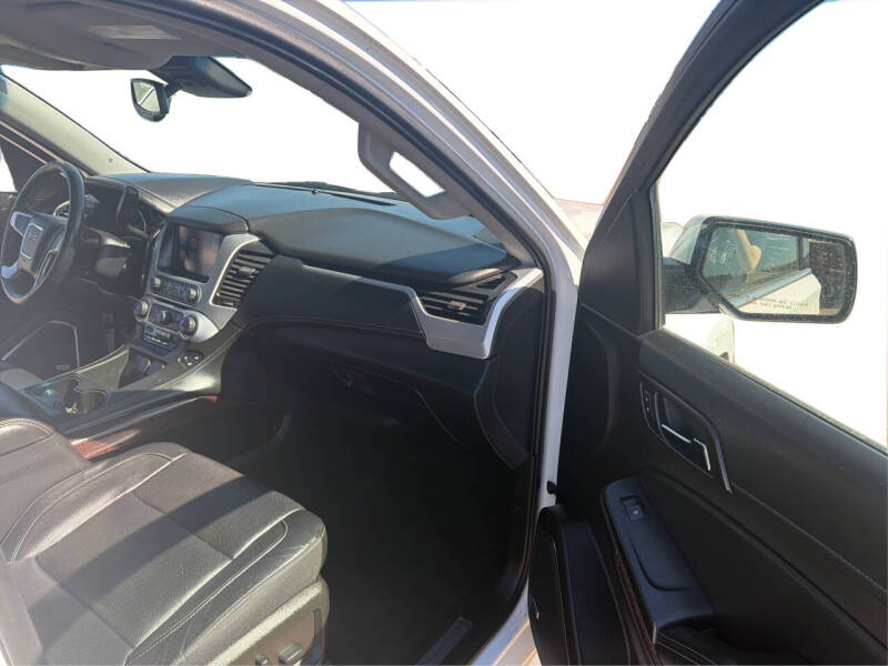 2016 GMC Yukon XL SLT