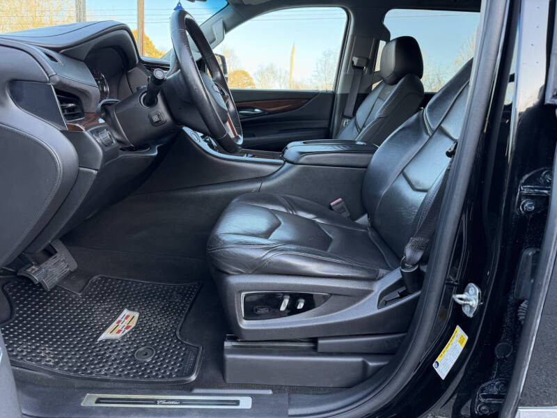 2017 Cadillac Escalade ESV Standard