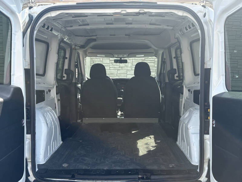 2016 RAM Promaster City Tradesman photo 6