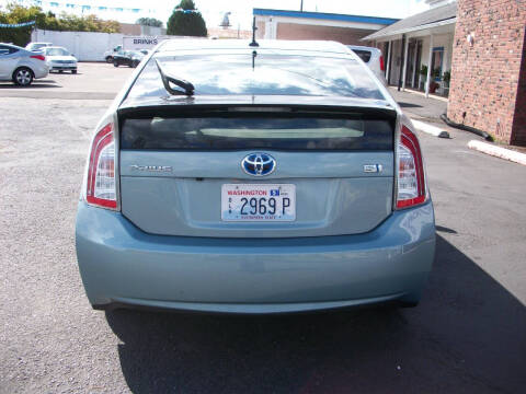 2014 Toyota Prius Three