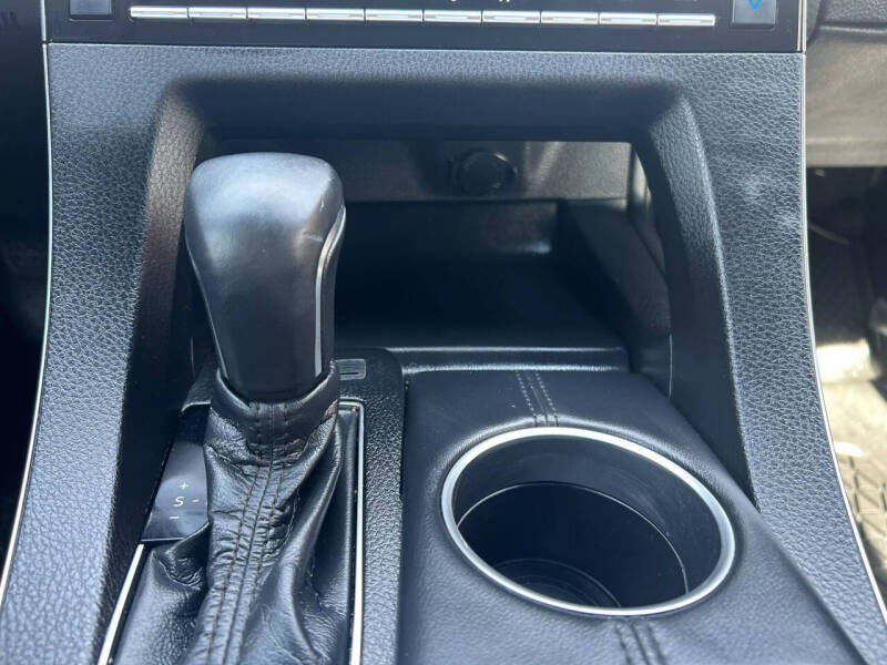 2021 Toyota Avalon XLE