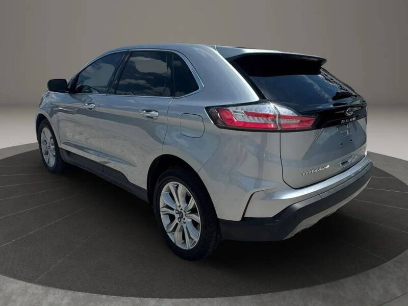 2022 Ford Edge Titanium