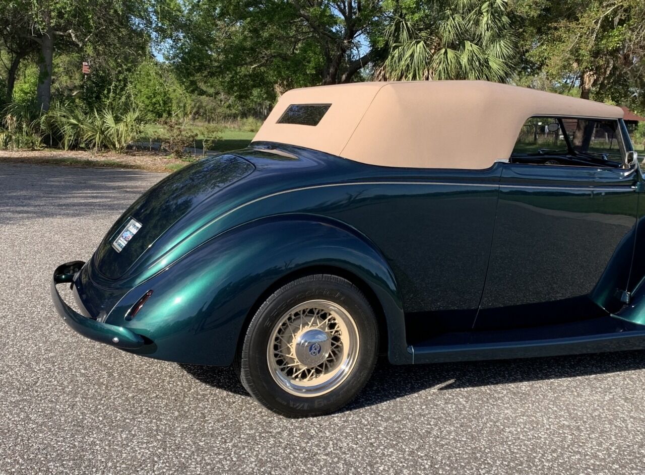 1937 Ford Cabriolet 23