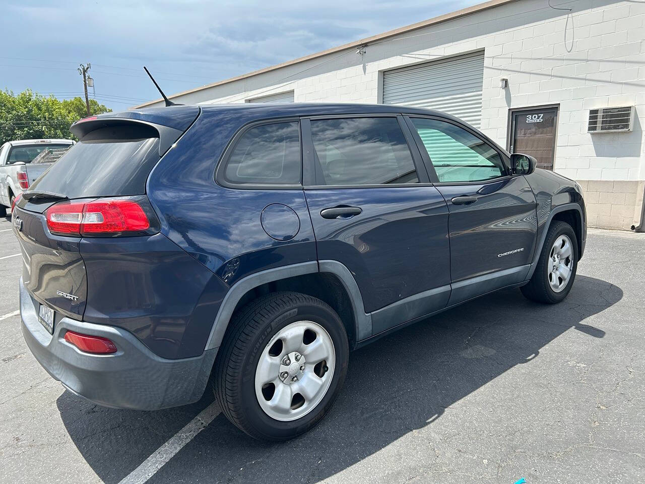 2014 Jeep Cherokee for sale at Sedona Motors in Glendora, CA