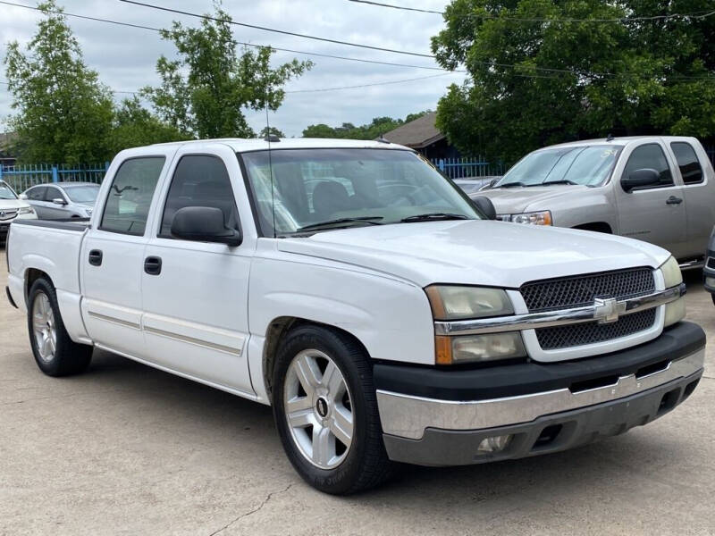 2005 Chevrolet Silverado 1500 for sale at DANNY AUTO SALES in Dallas TX