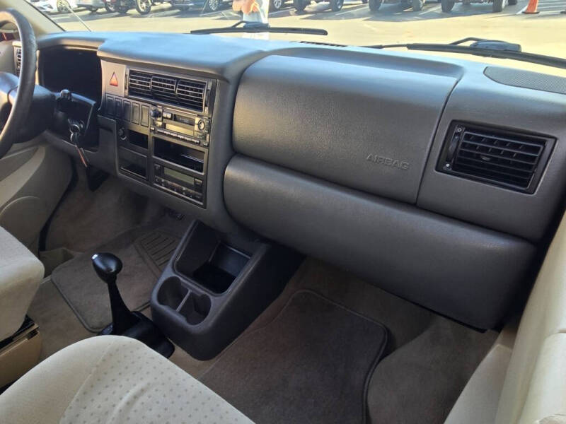 2003 Volkswagen EuroVan GLS