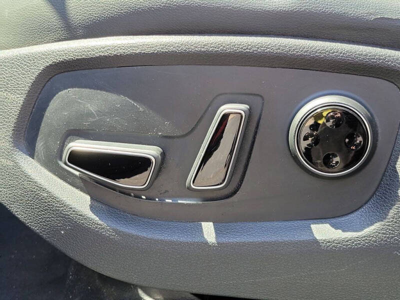 2015 Hyundai Genesis