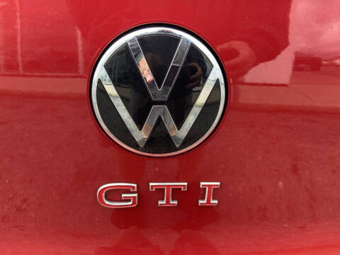 2022 Volkswagen Golf GTI SE