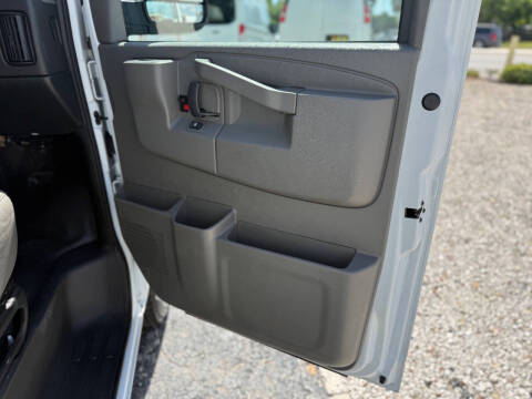 2023 Chevrolet Express 2500