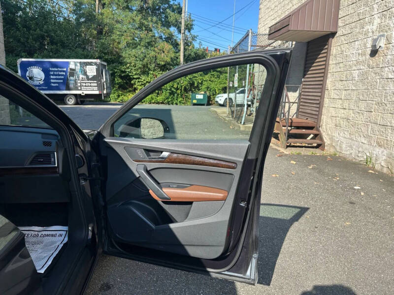 2019 Audi Q5 quattro Premium 45 TFSI