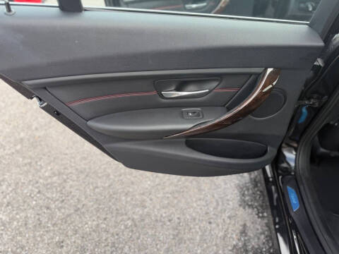 2015 BMW 3 Series 328i