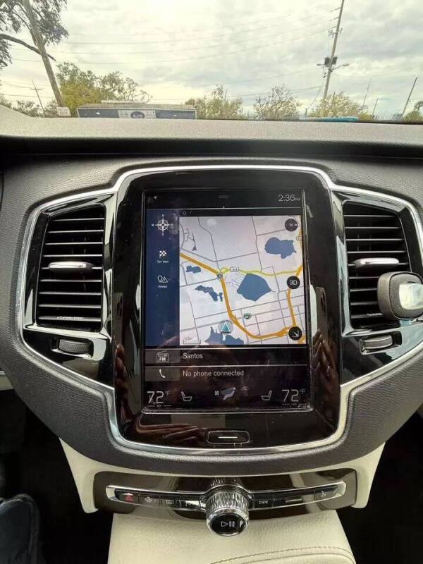 2016 Volvo XC90 T6 Momentum