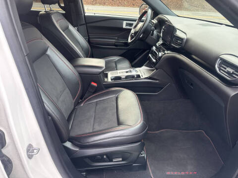 2022 Ford Explorer ST-Line