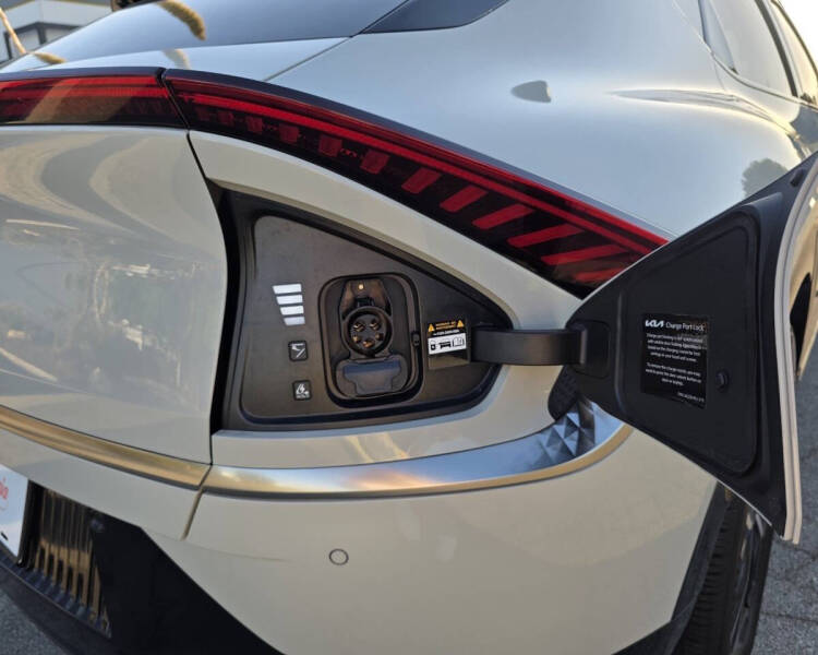2023 Kia EV6 Wind